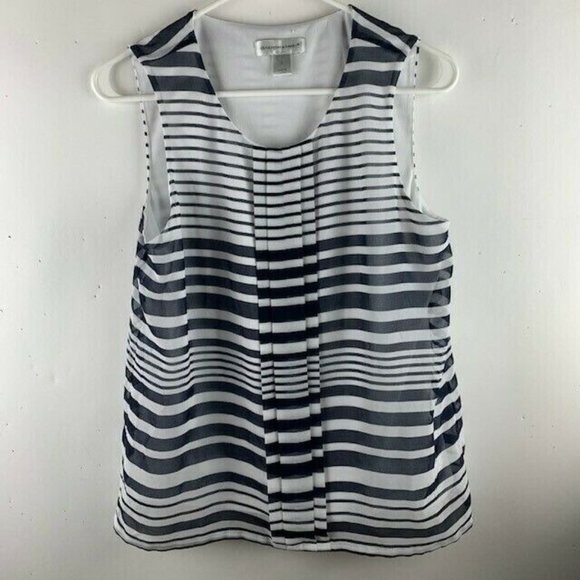 Christopher & Banks Size Small Top Short Sleeve Round Neck Pleated Front - Picture 1 of 4